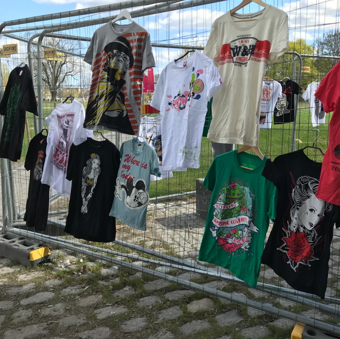 T-shirtar i Parken - 91