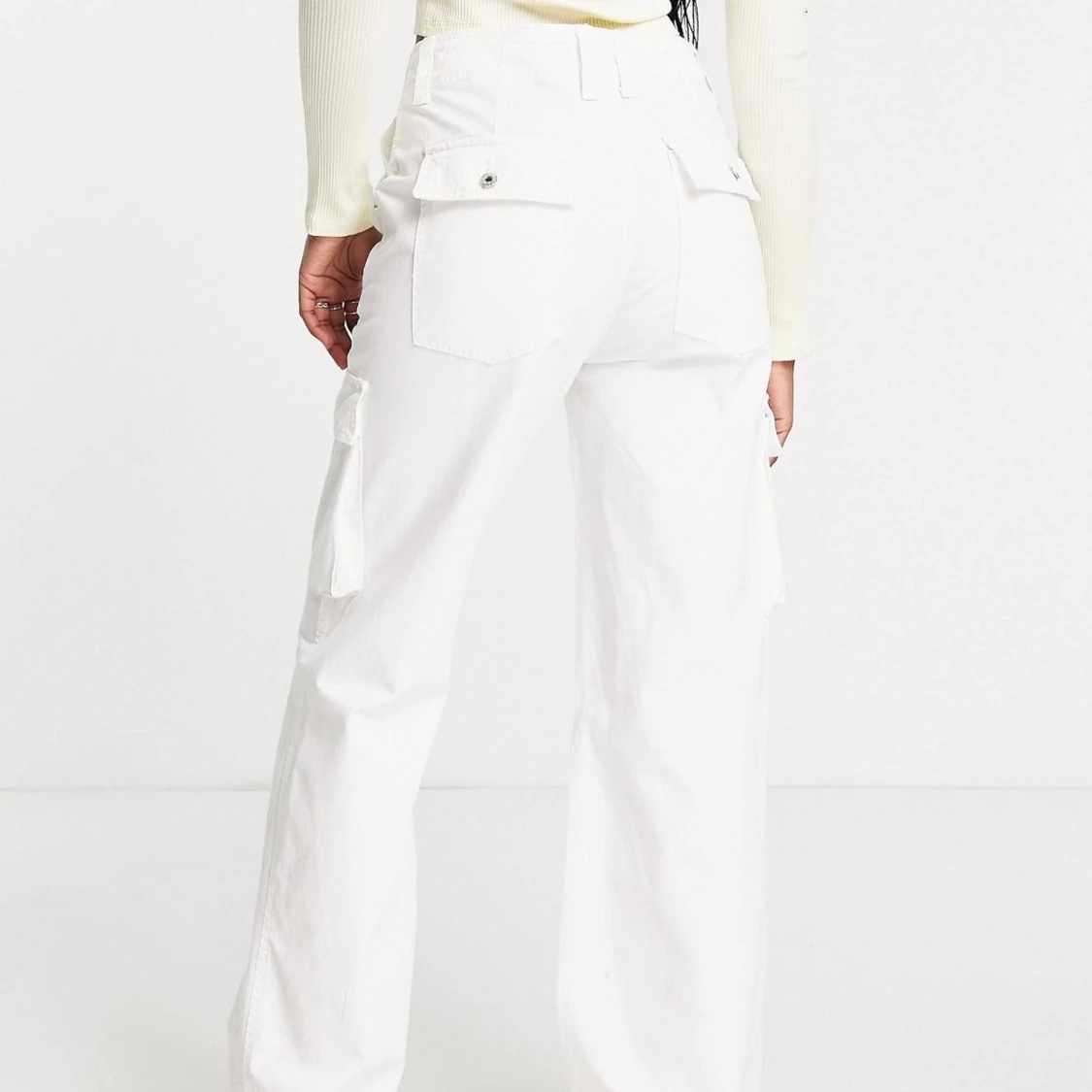 Vita cargobyxor  - 90