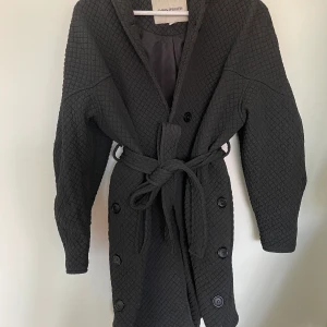 Kappa  - Kappa från Carin Wester, svart, stl 34, pris 90kr