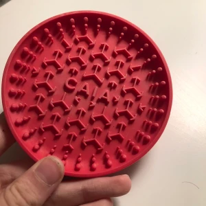 Caia - Caias ”borst rengörare”. Fick den i deras julkalender förra året! Frakt tillkommer på 15kr.