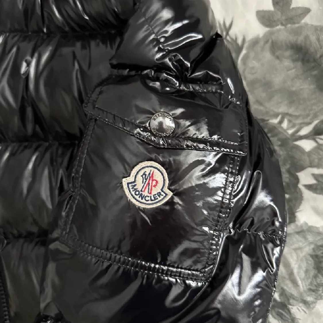 Monclear jacka äkta använd 1 år - 90