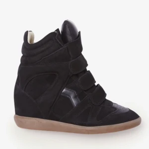 Isabel marant skor - intressekoll!!! inte säker på om jag vill sälja, men kanske! väldigt fint skick kan skicka fler bilder!❤️❤️❤️