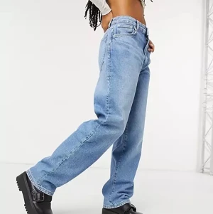 jeans - säljer mina as balla jeans, nypris 599 kr. kom privat för fler egna bilder och frågor kring byxorna. är i storlek xs men går bra till de som har s.