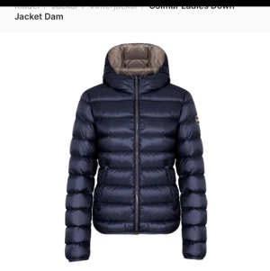Colmar jacka - Köpt på nk 2019 använd 1 vintersäsong nypris 5000 kr, skriv för fler bilder. Passar mig som är storlek 36 men kan även passa 38