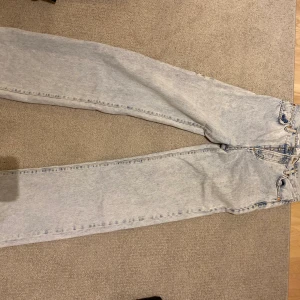 Ljusblåa jeans - Fint skick!!