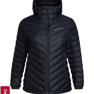 Peak performance jacka - Säljer min peak performance vår/höst jacka. Storlek S, använd en säsong, bra skick! Nypris: 2000kr Skriv för mer info, fler bilder, eller eventuella frågor💕