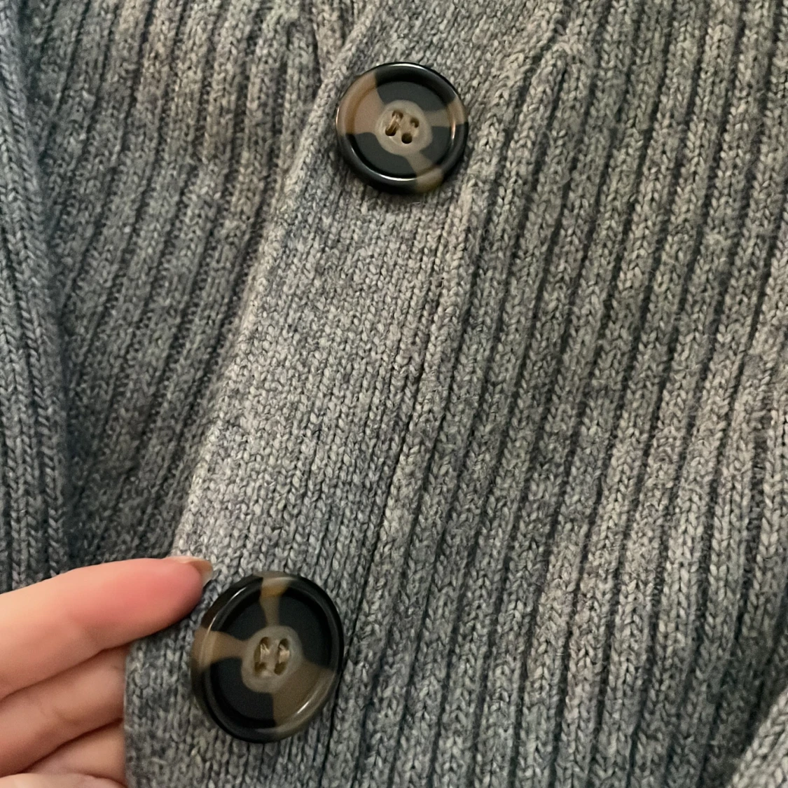 HM V-ringad Kofta Ribbstickad Grå - 90