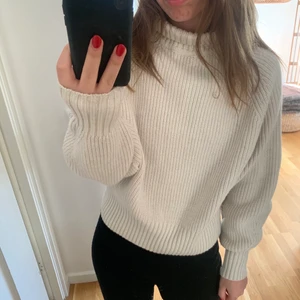 Vit ribbad polo - Fin polo tröja