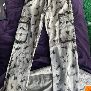 H&M x Giambattista Valli cargo pants - H&M x Giambattista Valli  Size: 50 / 34R Cond: 10/10 aldrig använda