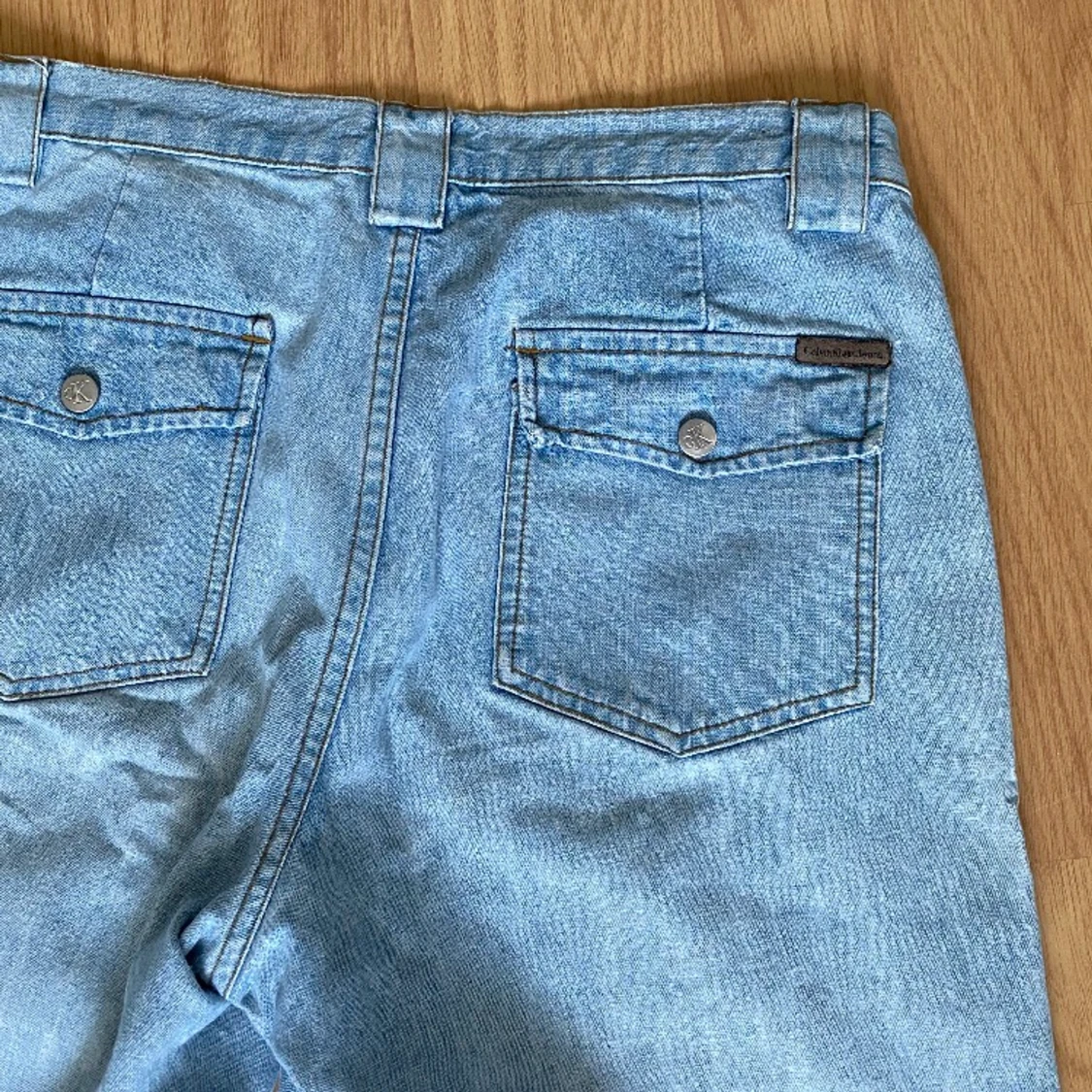 lågmidjade calvin klein jeans - 90