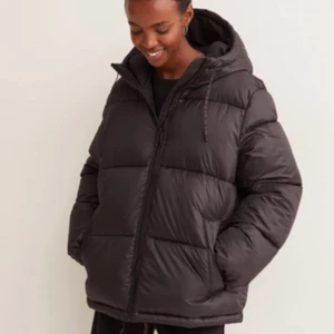 En jacka för 350kr - En jätteskön och varm jacka för 350kr