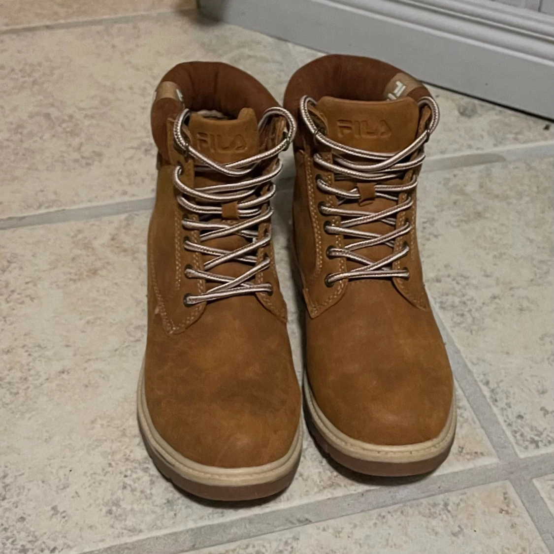 FILA skor storlek 37 - 91