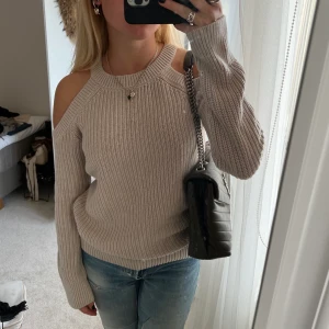 Stickad - Stickad tröja från hunkydory, så så snygg men kommer ej till användning