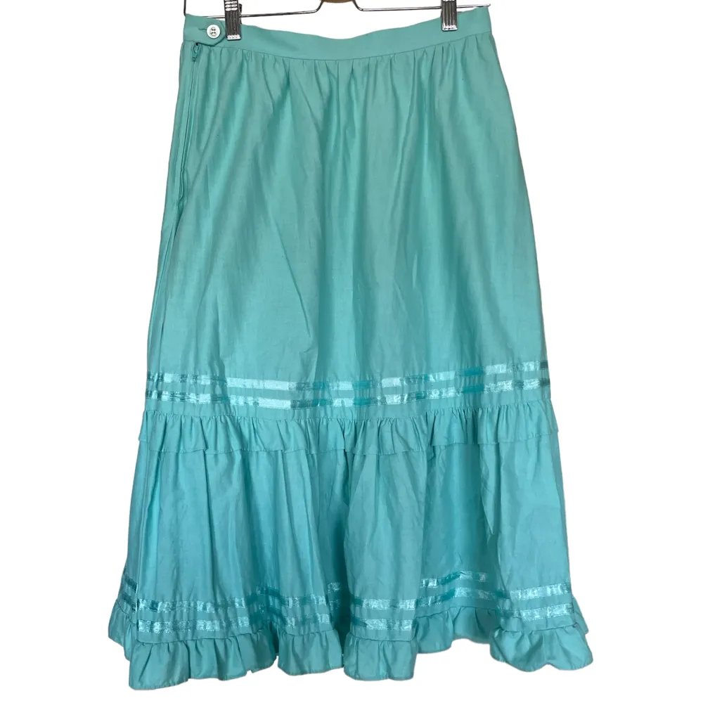 underbar kjol, äkta vintage💎 sitter bra på en small/medium. turkos. Kjolar.