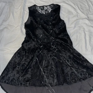 Gothic klänning - Använd gärna köp nu men kontakta mig först 🤍