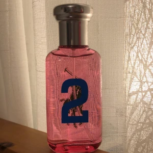 Parfym - Säljer en helt oanvänd Polo Ralph Lauren parfym som inte kommer till användning. Köptes för 539kr💕  