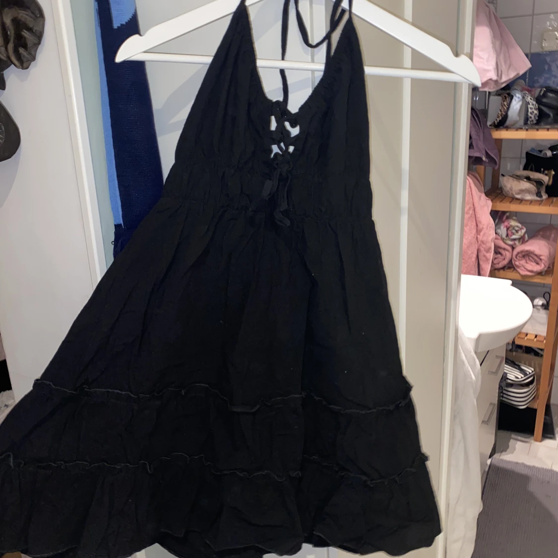 Svart sommarklänning