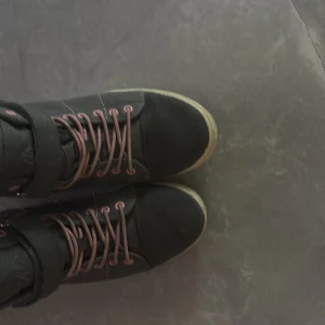 Gröna jättesnygga skor - Snygga gröna skor i storlek 36