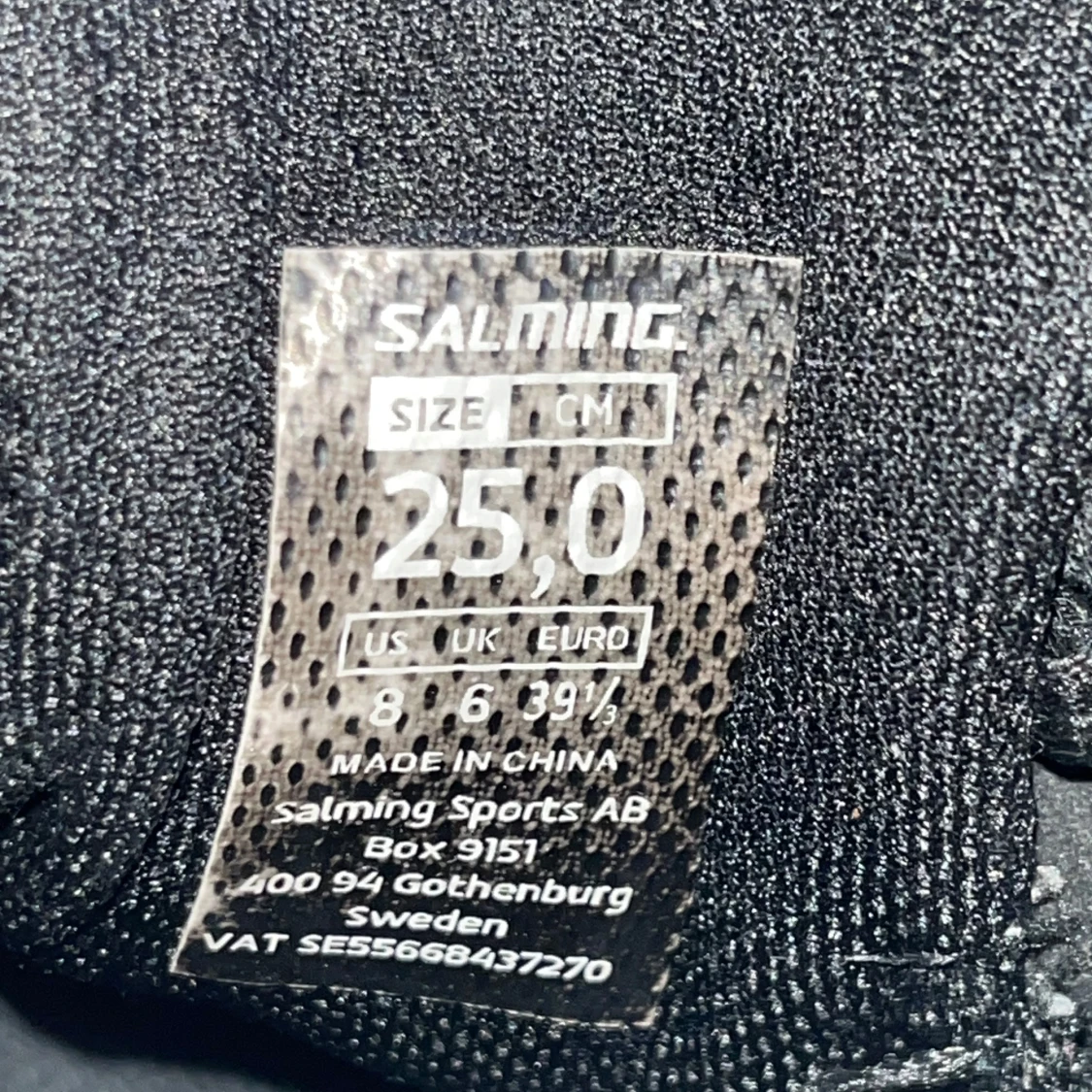 Svarta sneakers från Salming - 2