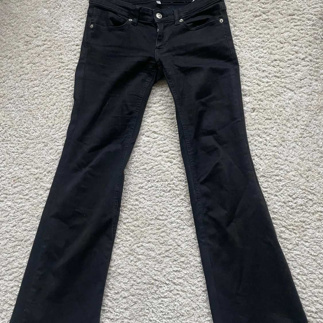 Lågmidjade bootcut jeans från Only