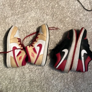 Jordans - Tjena! Ja säljer mina Jordans för de e fös små. Den beige är storlek 35 de röda 36. 1200kr för båda o 550 för 1 par skor