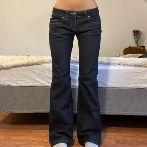 Only Jeans  - Midjemått: 39cm, innerbenslängd: 80cm 💖