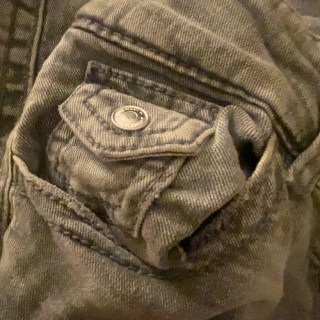 Grå jeans från Glamorous - 91