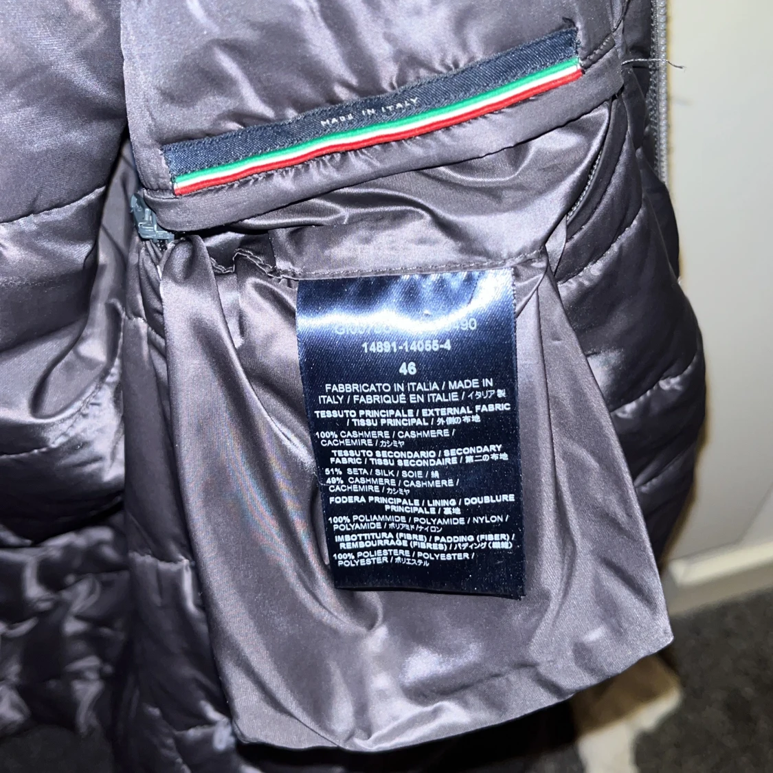 Grå stickad jacka från Herno - 93