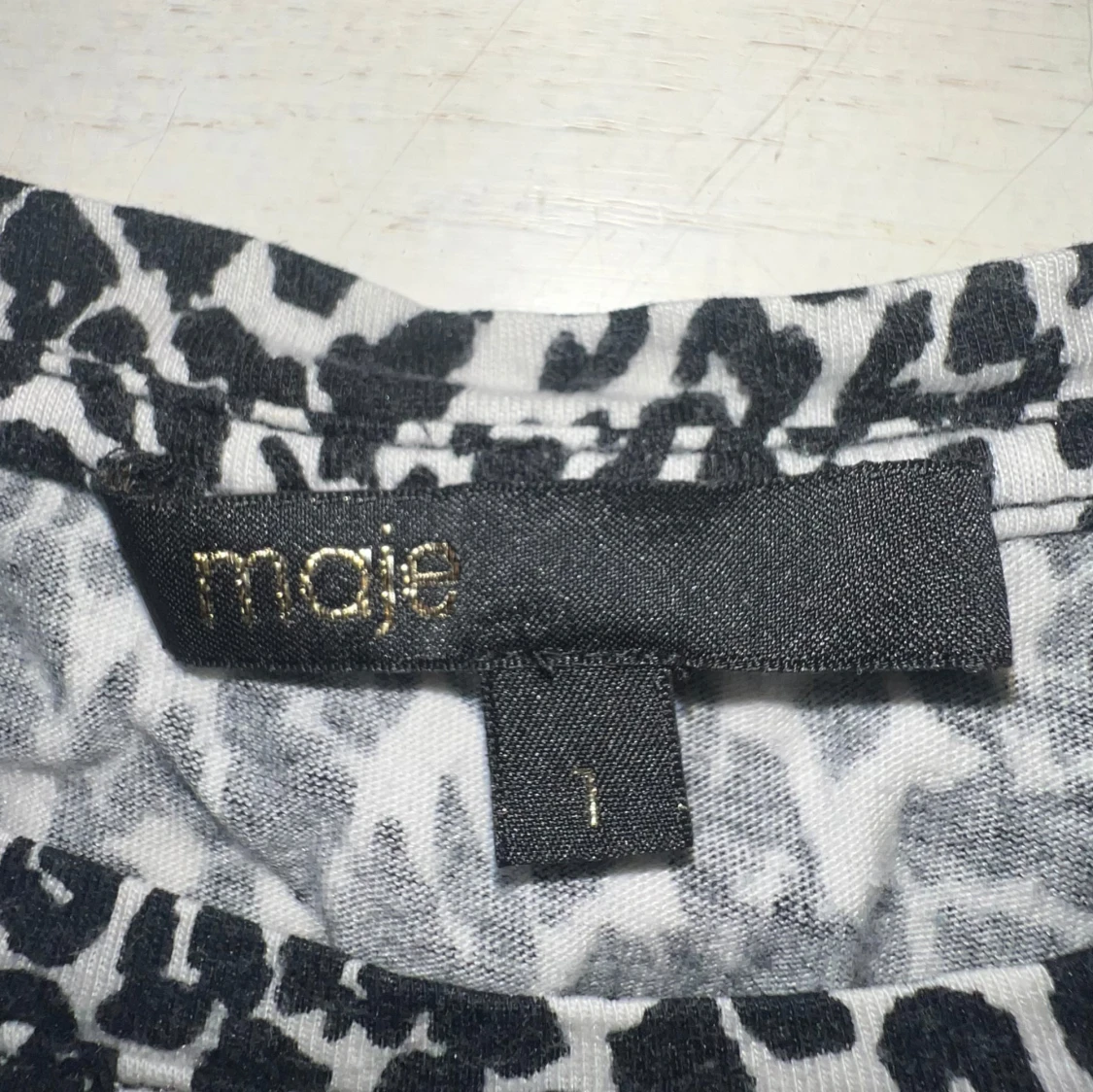 Leopardmönstrad topp från Maje