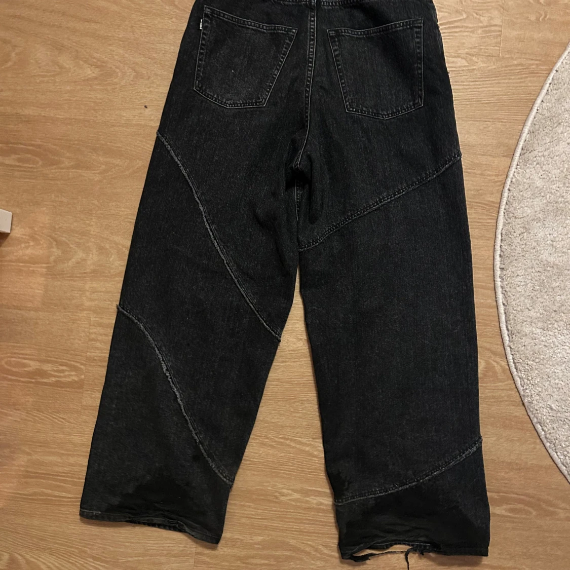 Svarta jeansbyxor från JieDa - 90