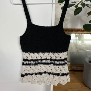 Stickat linne Zara - Stickat linne från Zara 