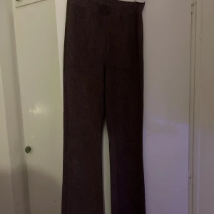 Mjukis byxor  - Säljer dessa mjukisbyxorna för att dem inte kommer till någon användning längre, okej skick.