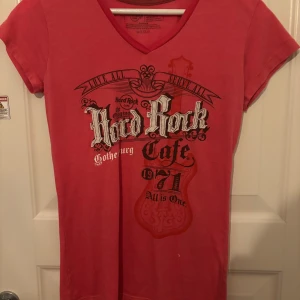 Y2k 2000s topp - supercool y2k topp!🥰