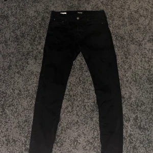 J&J jeans slim  - Slim Glenn okej skick storlek 29/32