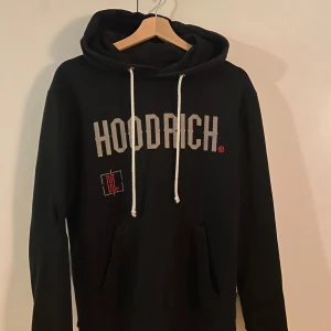 Hoodrich hoodie - Hoodrich hoodie i storlek S, tecken på användning men bra skick. 