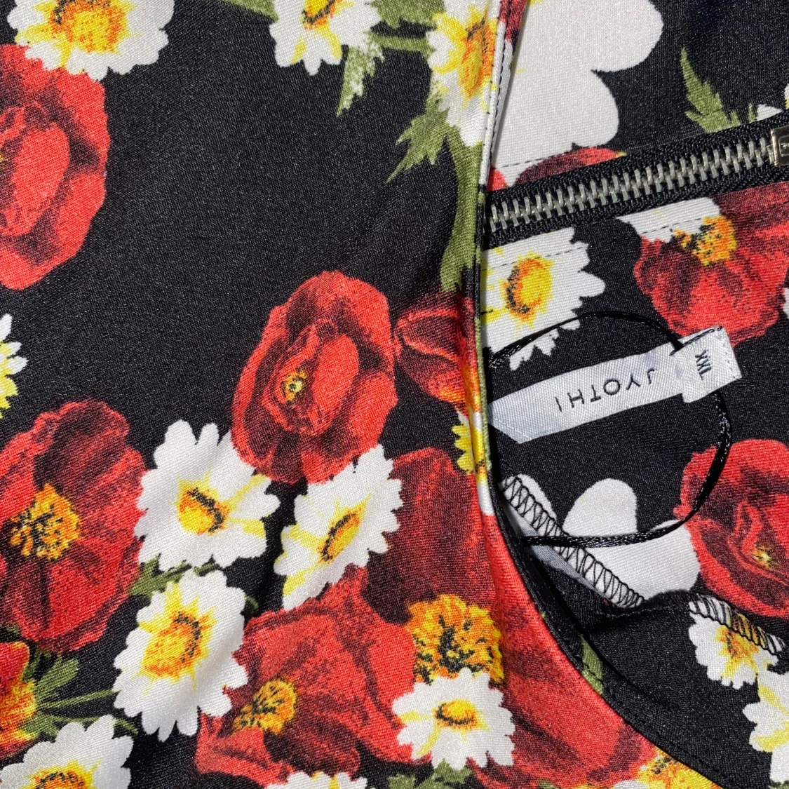 Blommig klänning - 91