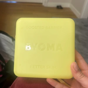 Byoma kit box  -  Jättefin funkar jättebra får plats med saker 