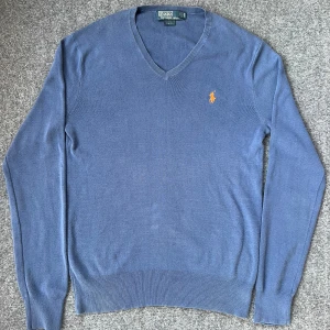 Stickad Ralph Lauren tröja - Bra skick, storlek S Hör av er vid funderingar!