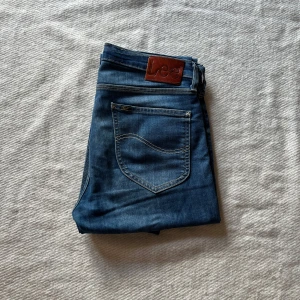 Lee Jeans - Lee Jeans i storlek W32 L32. Inga märken eller fläckar. Helt felfria. 