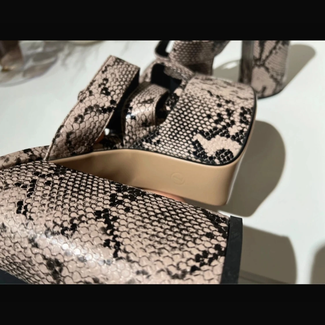 Lamoda Snake Platform Heeled Sandals - 92