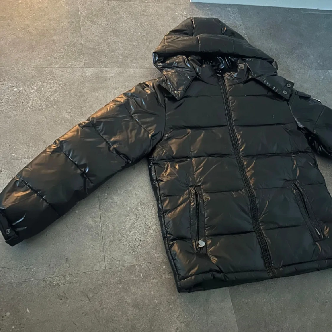 Svart puffer jacket  - 90