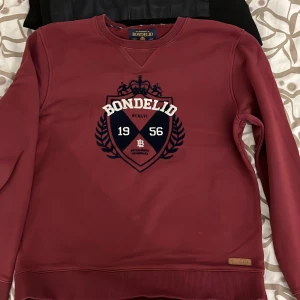 Bondelid tröja - L passar M, använd men är i ny skick 