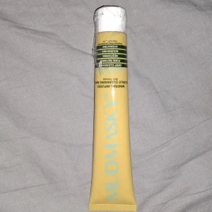 Mudmasky NY - Mudmasky mineral-infused double cleansing mask 3-1. Ny oöppnad!