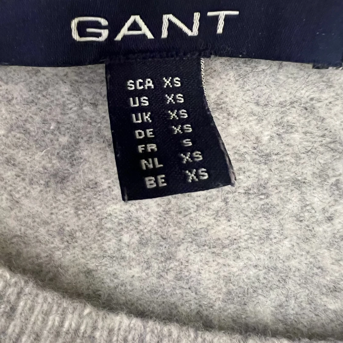 Grå tröja från Gant - 91