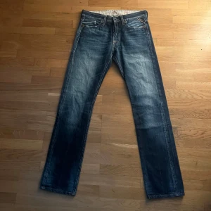 Replay jeans - Ett par snygga replay jeans i 9/10 skick. Kontakta gärna vid frågor!