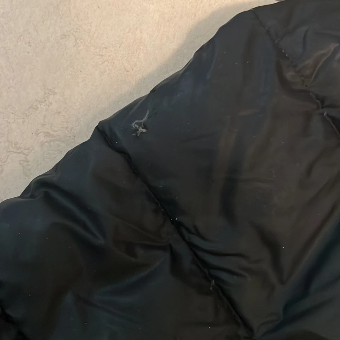 Svart peakperformance dun jacka  - 92