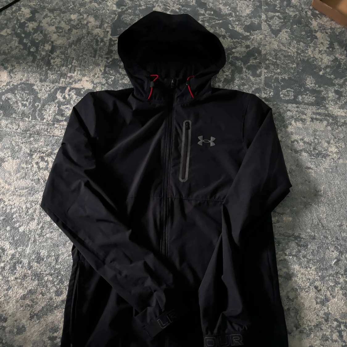 Under Armour kofta/regnjacka