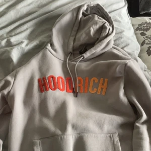 Hoodrich hoodie - Använd väldigt lite, imprinsip helt ny