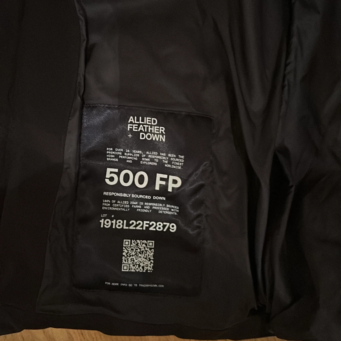 Svart dunjacka från Sail Racing - 92