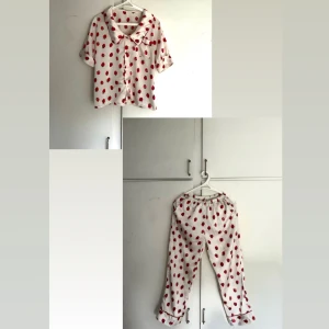 Pyjamas - Säljer det gulligaste pyjamassettet som köptes utomlands. Står ingen storlek men passar xxs-s och är ca 160cm. 🍓 